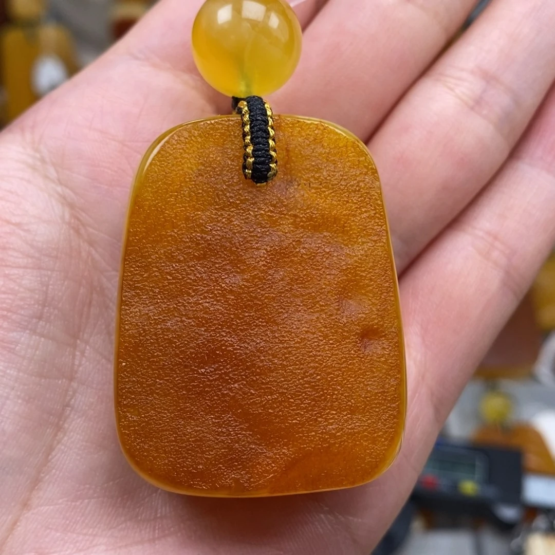 未镶嵌琥珀珠宝奇石