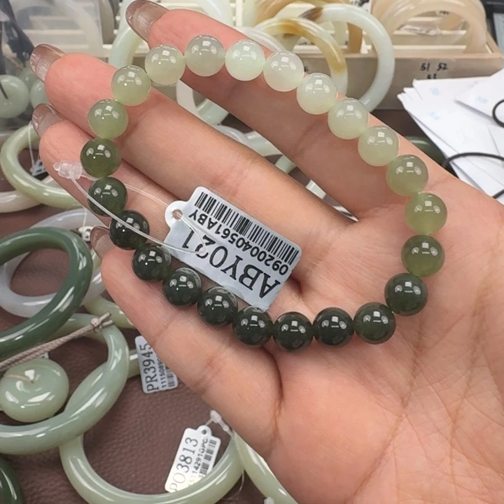 深****和田玉未镶嵌手镯