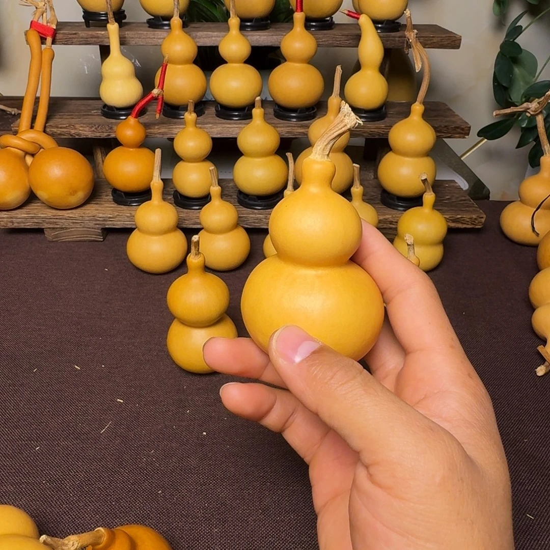 柚****恭喜发财纯天然财包葫芦