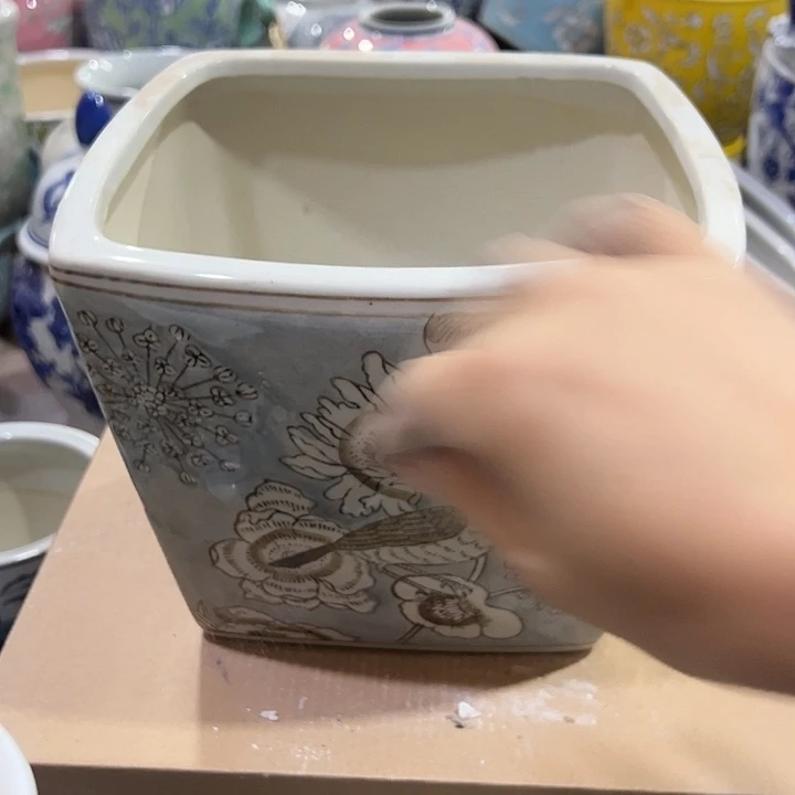 瓷片瑕。。。。。。。。。。。，。。