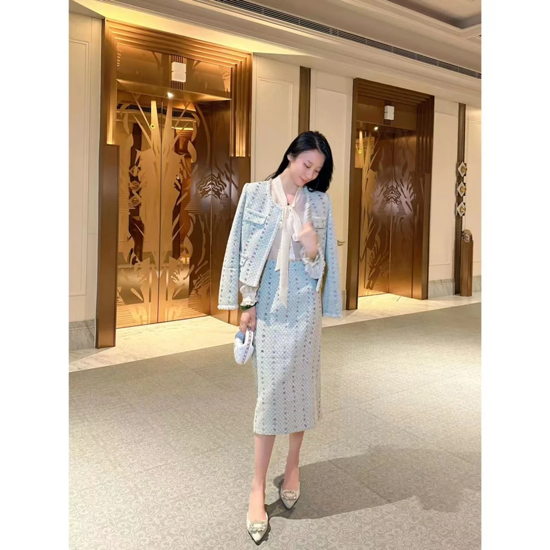 W·HAHA 【青藤百合】23秋冬新款时尚小香风外套中长款半裙套装-9