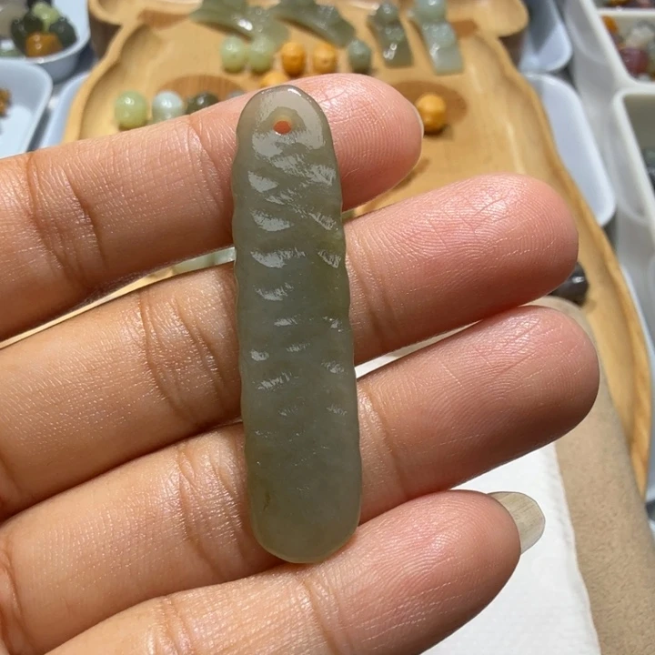 未镶嵌和田玉珠宝半成品
