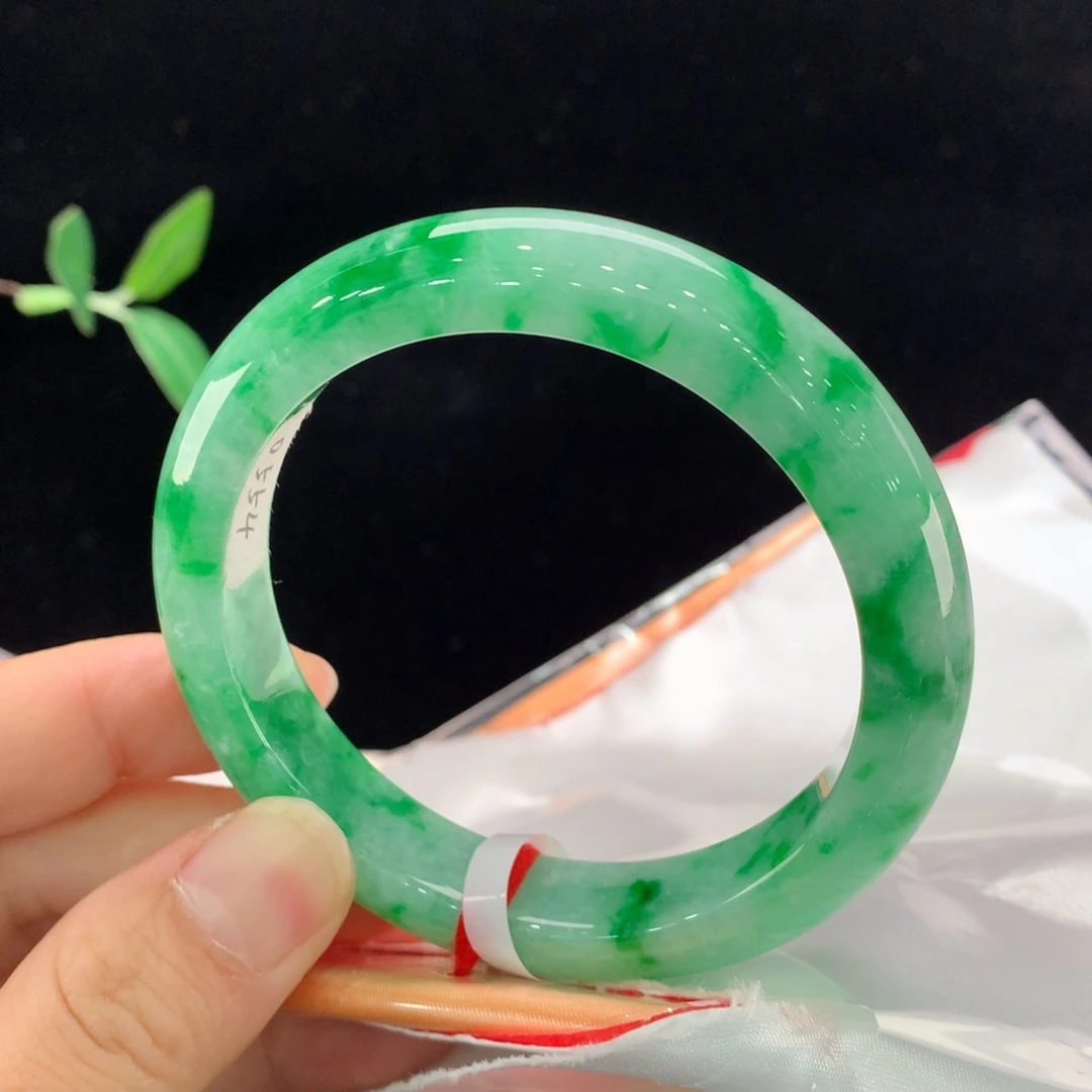 a****翡翠未镶嵌手镯0554