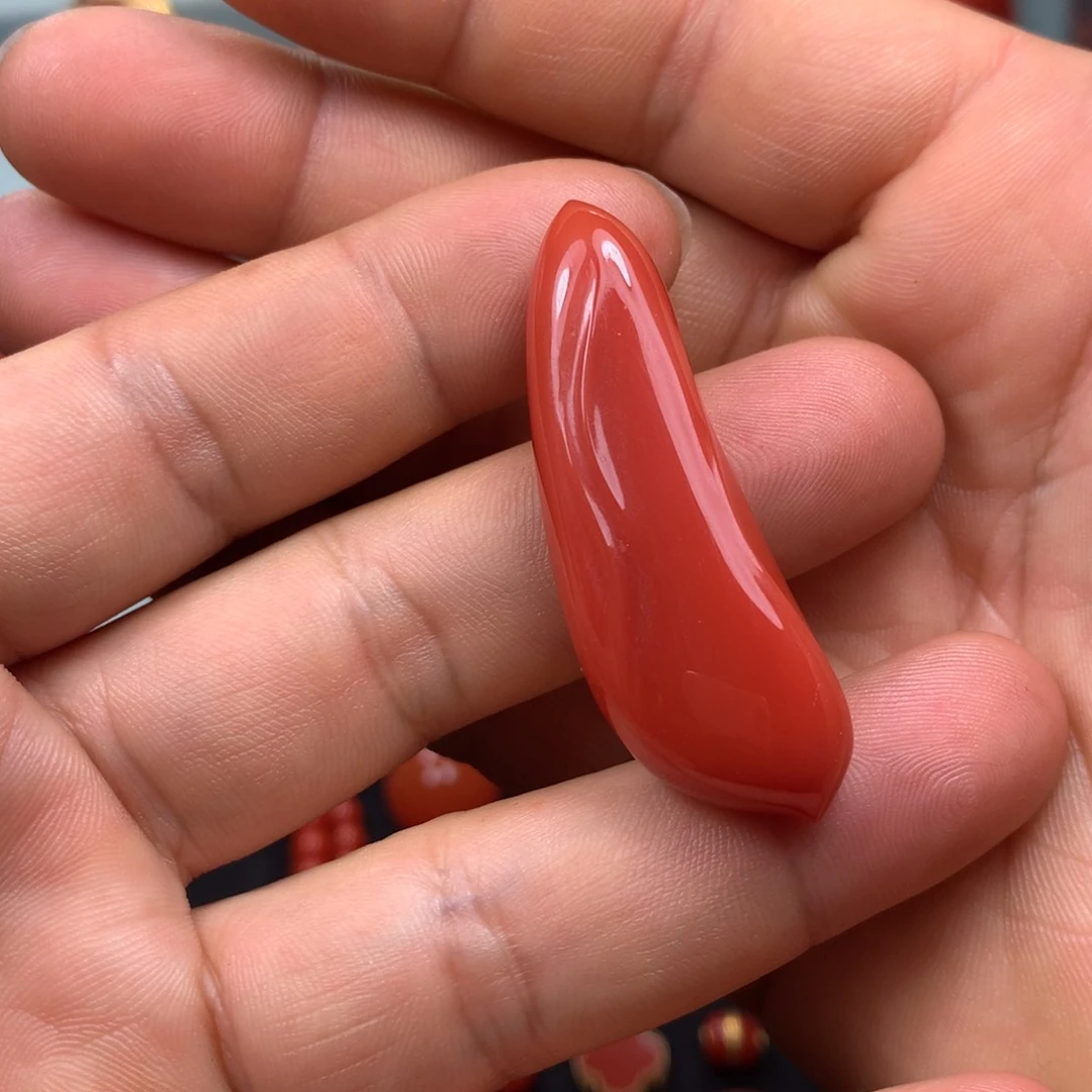 未镶嵌吊坠南红玛瑙