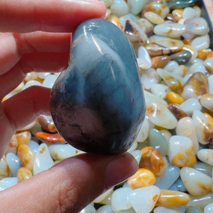 和田玉未镶嵌颈饰58克