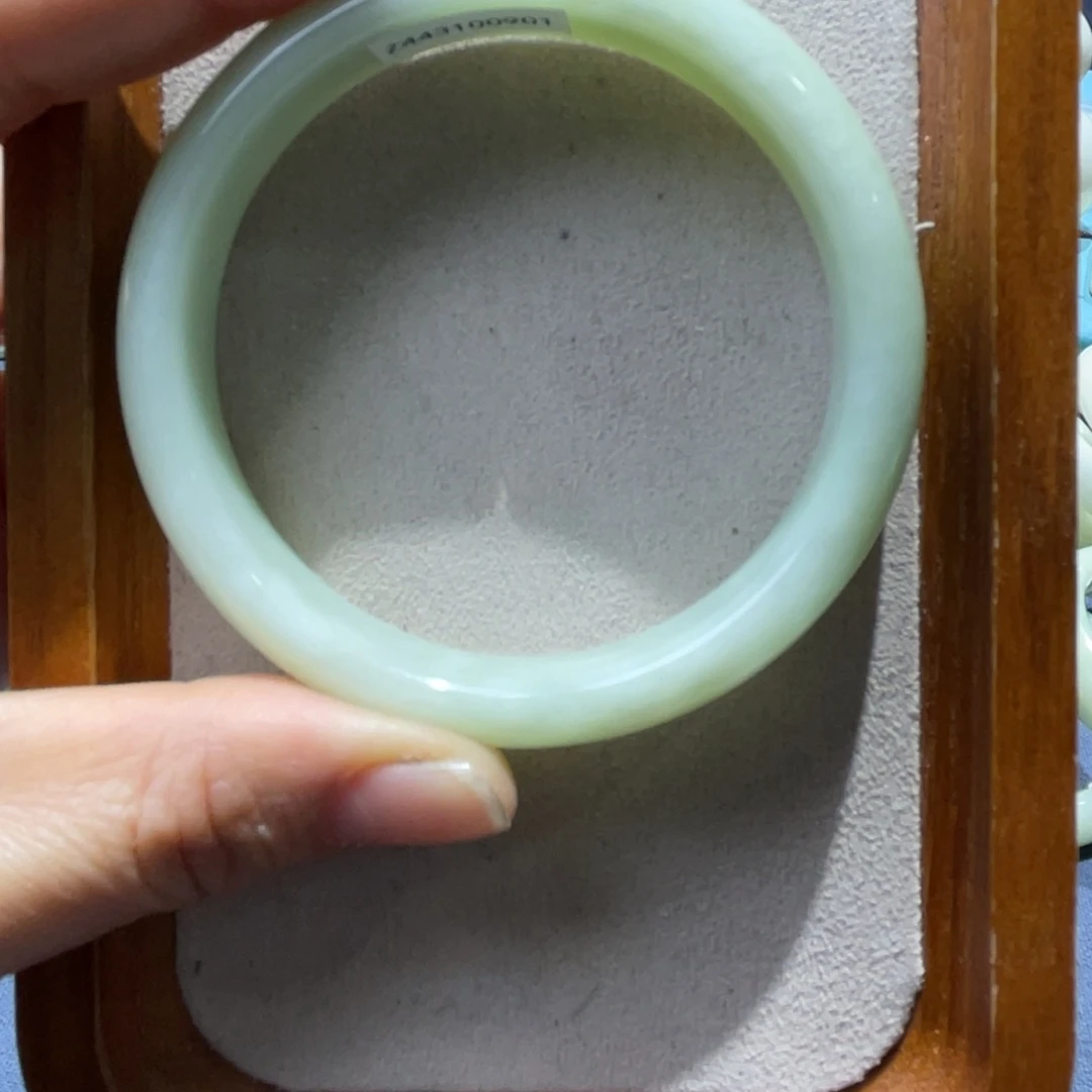 蓝田玉（蛇纹石化大理石玉）手镯未镶嵌猫