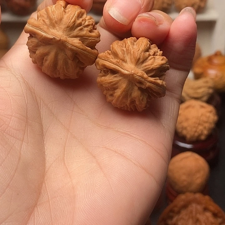 吊坠文玩核桃八棱