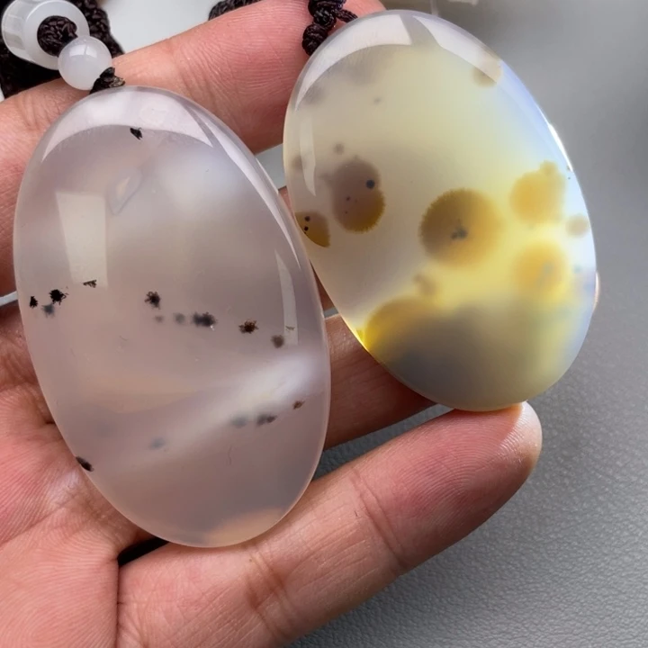 玛瑙/玉髓手镯未镶嵌路*