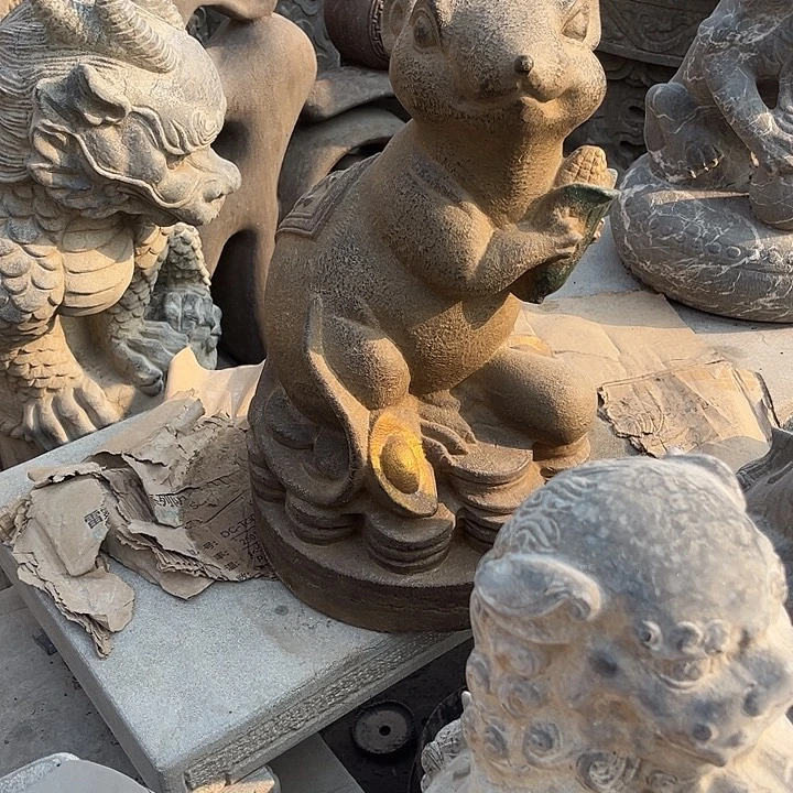 石材青石材质的小袋鼠一只