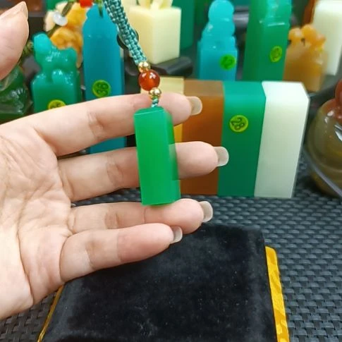 寿山石印石生**花生如夏花