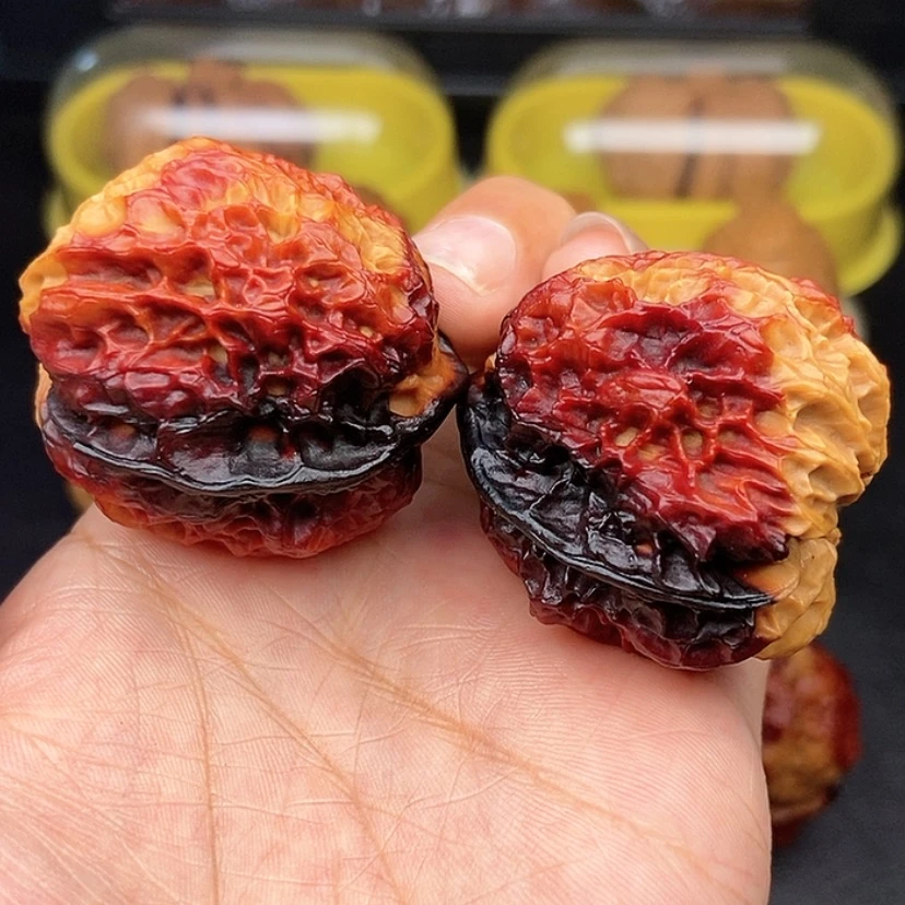 【闪购商品】文玩核桃把件40尺七彩珊瑚绣球