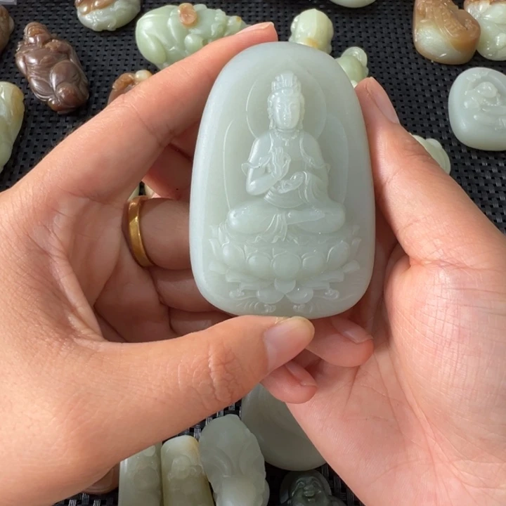 和田玉未镶嵌挂件