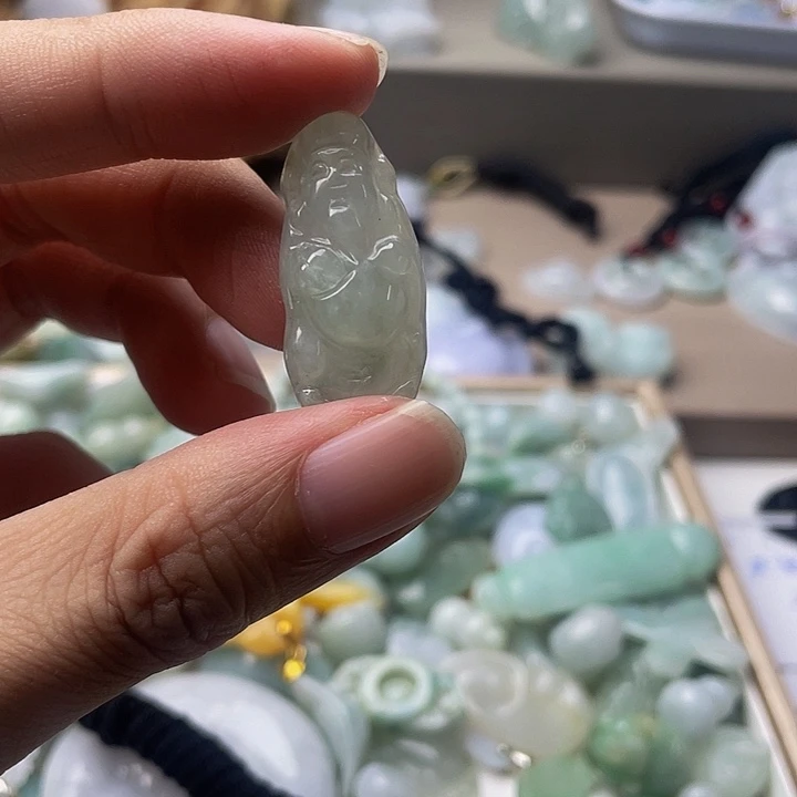 翡翠未镶嵌挂件翡翠