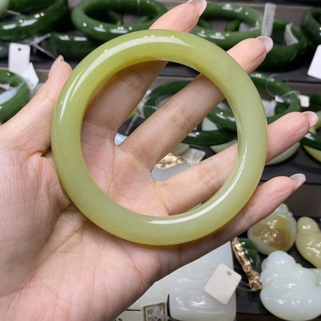 明***好未镶嵌手镯和田玉（黄玉）