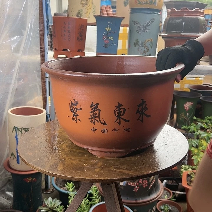 宜兴紫砂35紫气东来