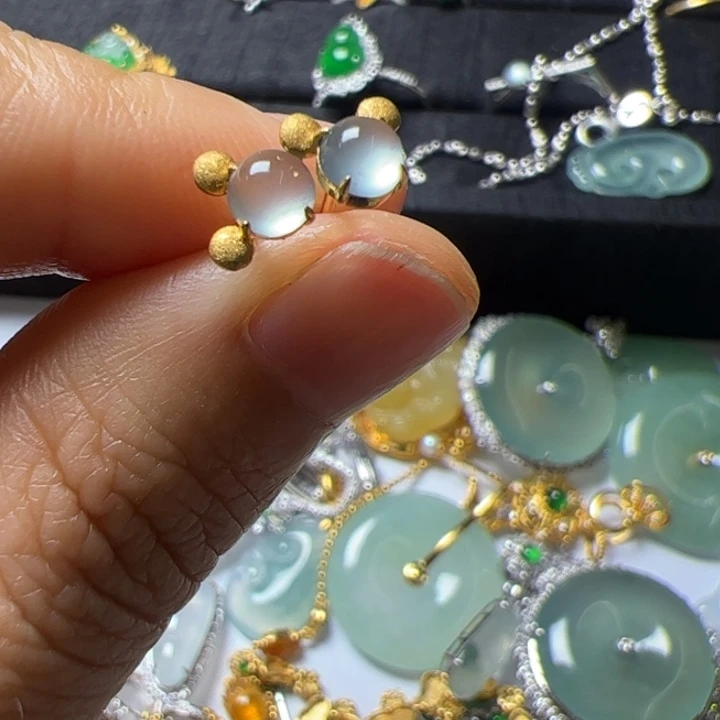 翡翠耳饰18K金镶嵌翡翠吊坠项链