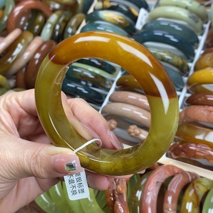 蛇纹石玉手镯未镶嵌54