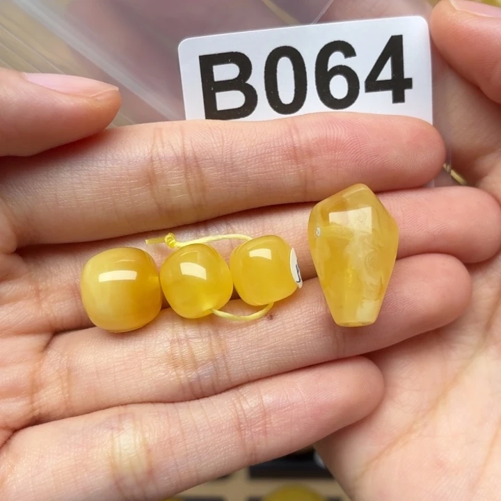 岁****蜜蜡未镶嵌裸石蜜蜡微瑕