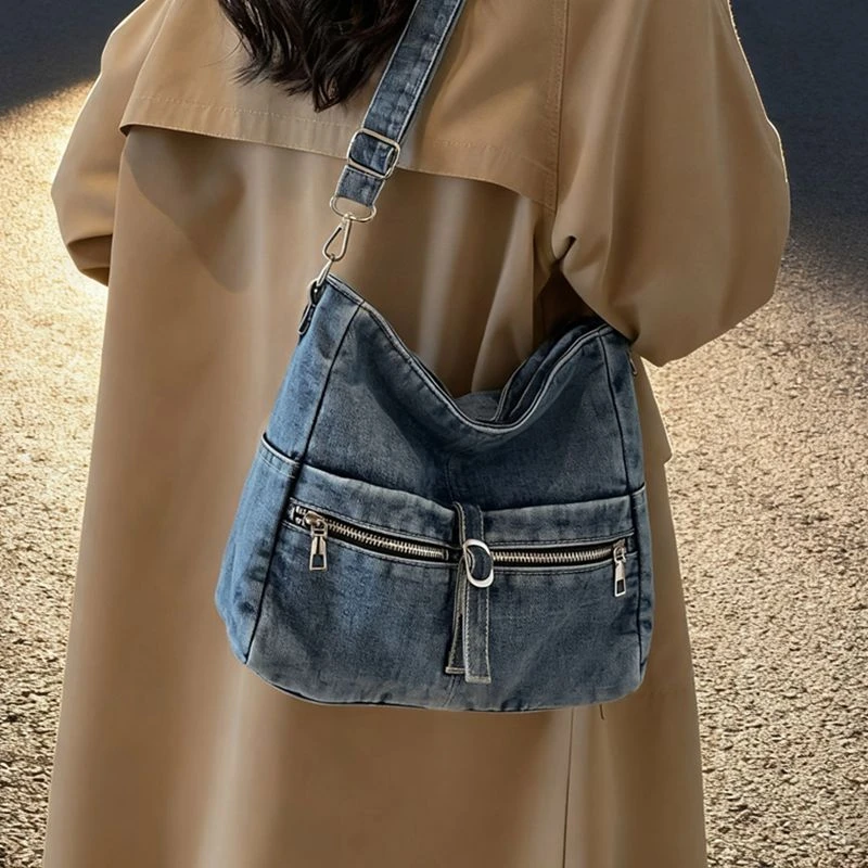 休闲通勤大容量牛仔布女包包2025新款时尚百搭轻便女士单肩斜挎包