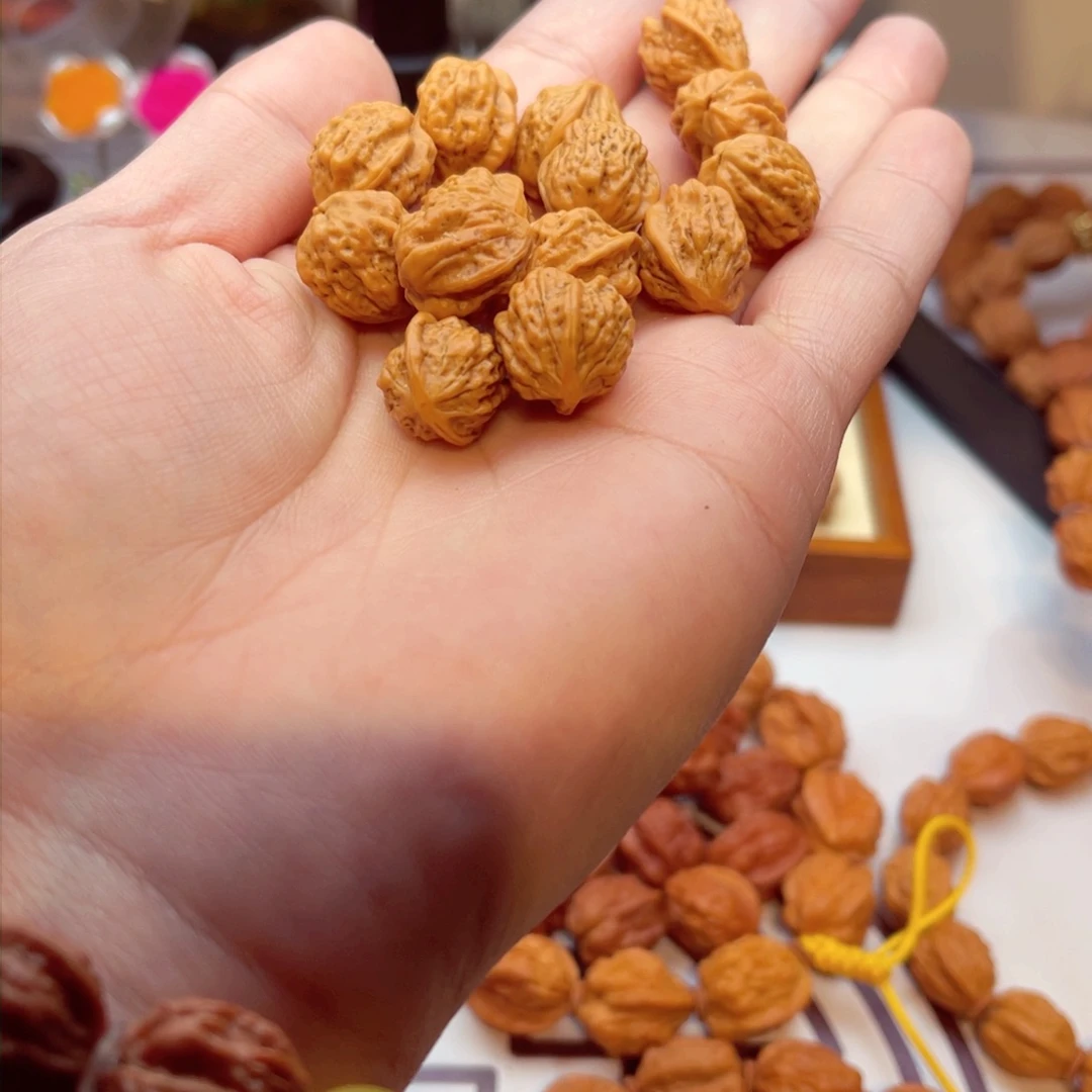 文玩核桃手串昕*贝蛤蟆头