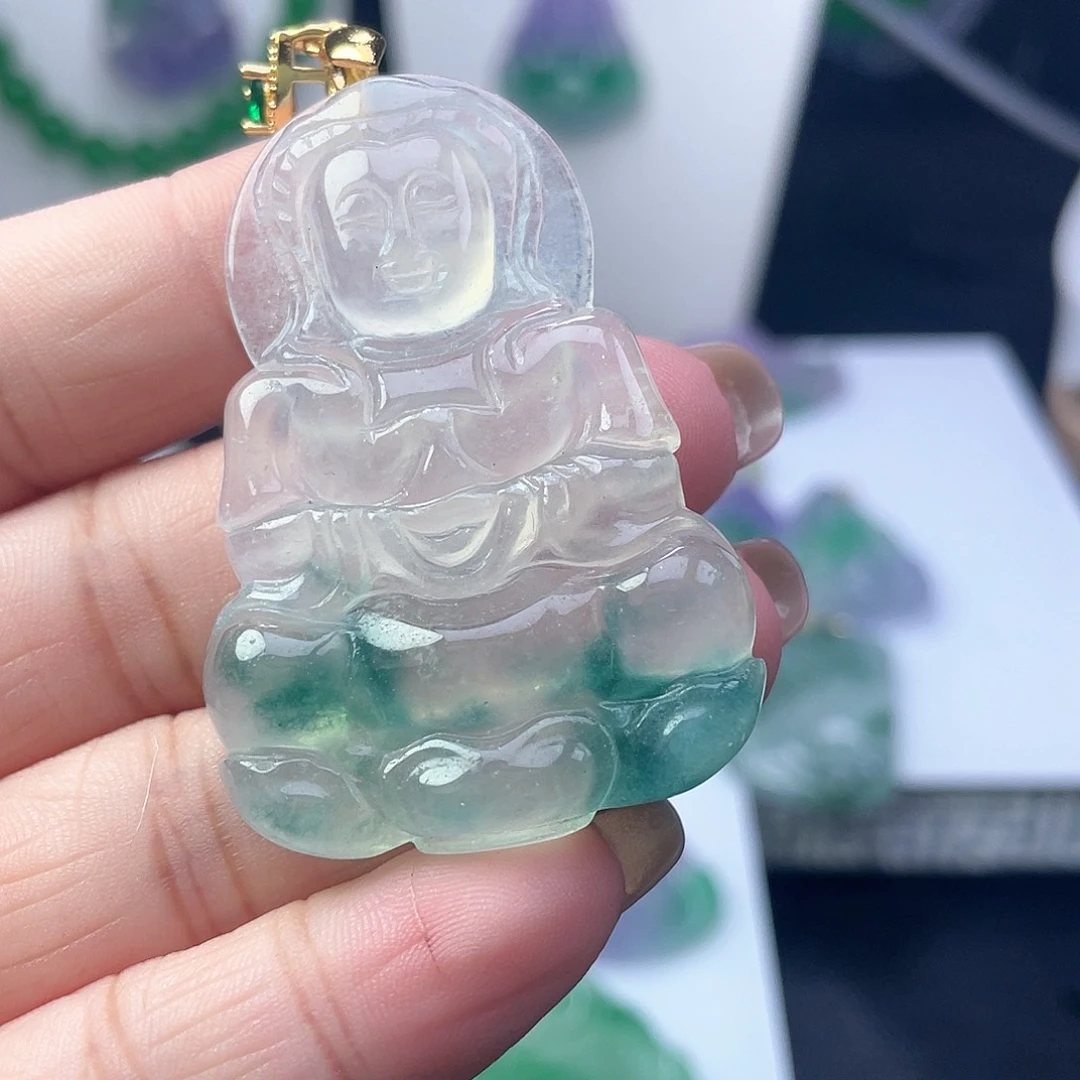 翡翠吊坠(赠链)未镶嵌