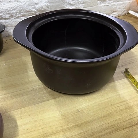 微瑕，口径19，高度9无盖，元宝1个