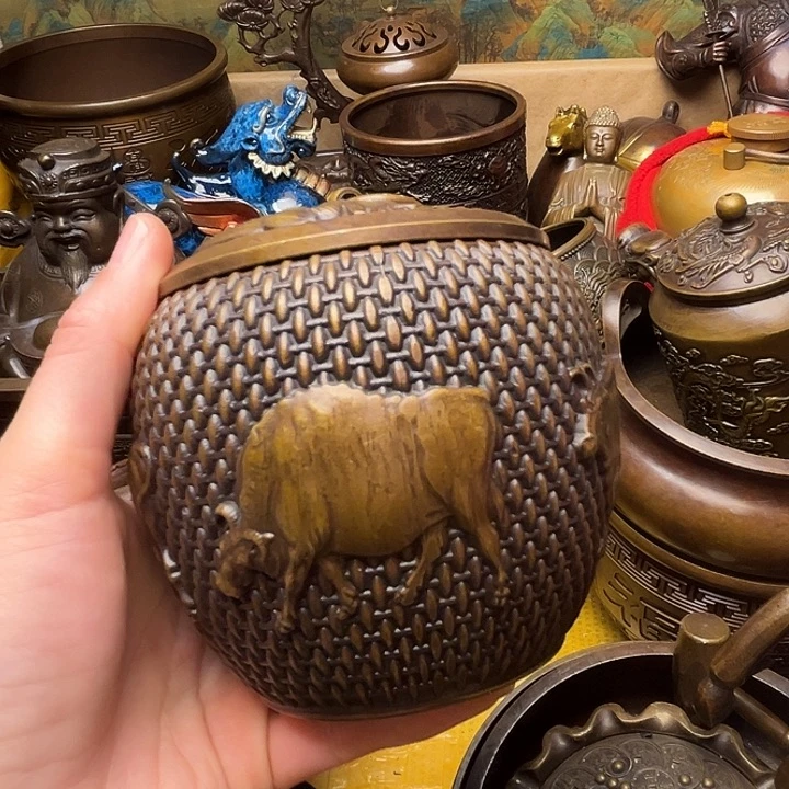 精美铜器批发档口