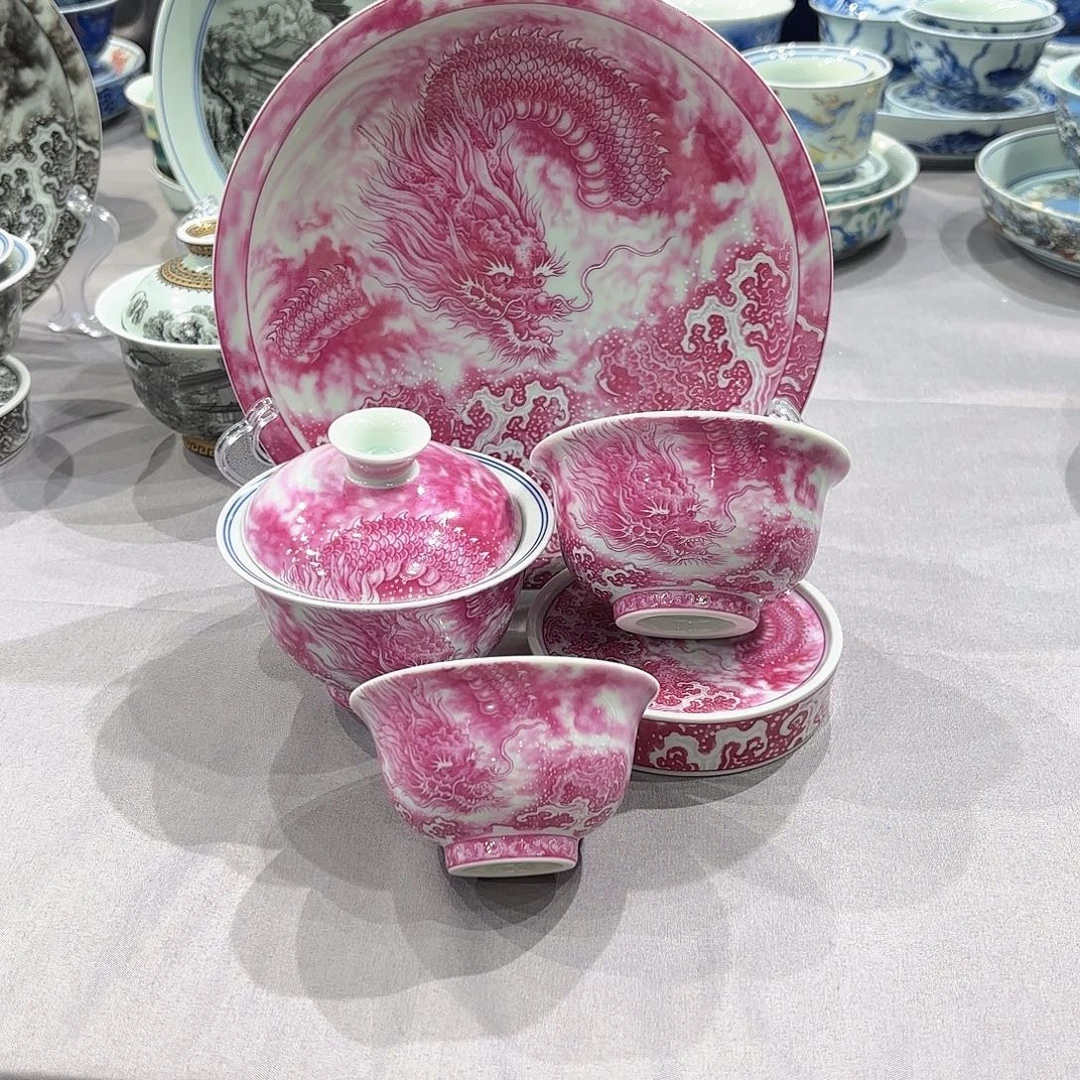 瓷片景德镇瓷器精品陈列