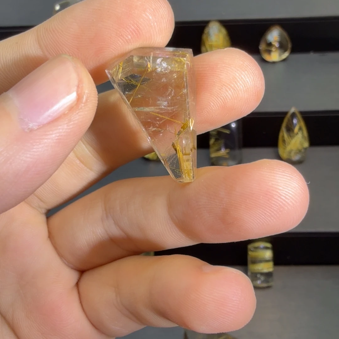 珠宝半成品水晶未镶嵌
