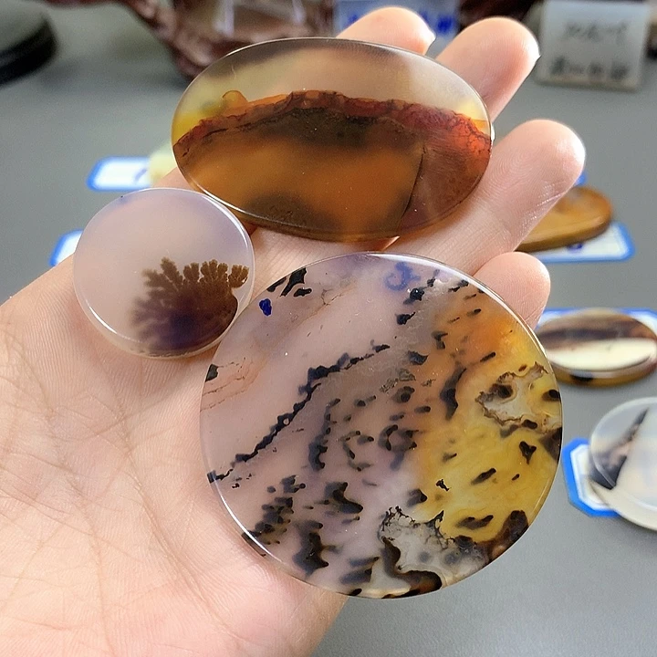 未镶嵌颈饰玛瑙/玉髓王*顺