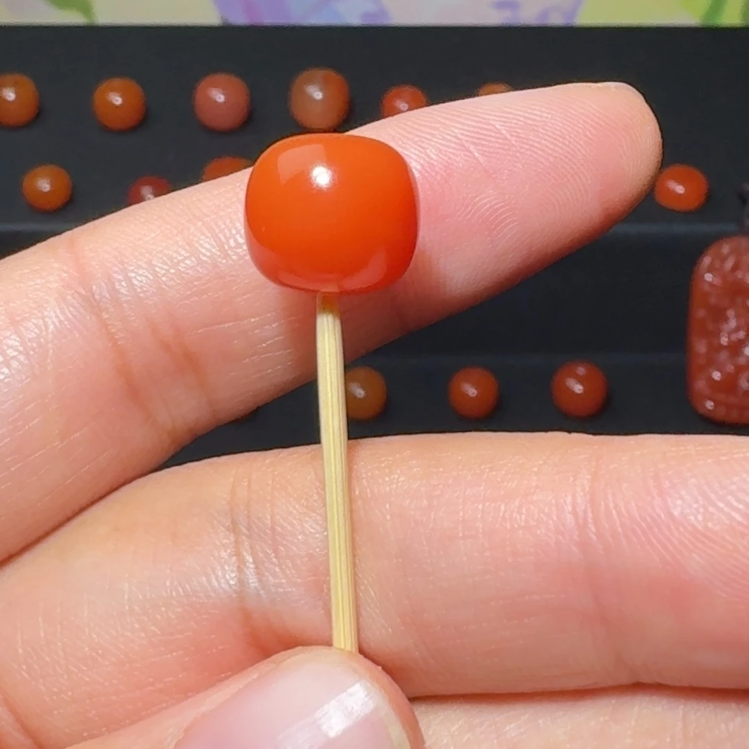 南红玛瑙未镶嵌保山满肉柿子红老形微纹11.1×10.1