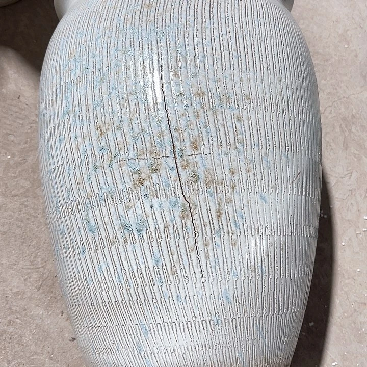 红陶口径26高度40一只瑕疵