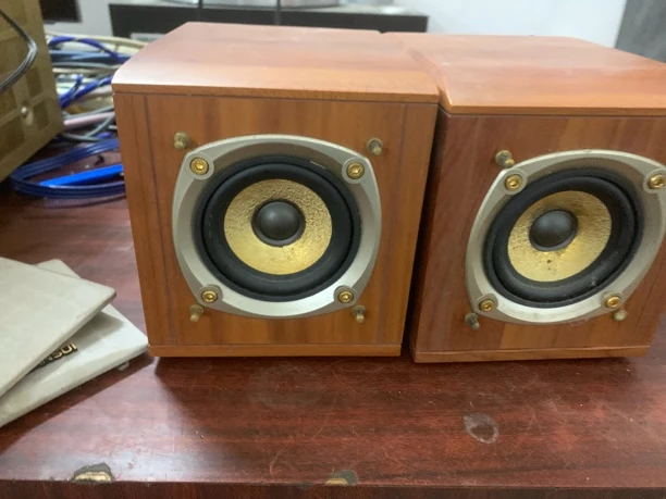 9新 SANSUI/山水 二手山水小音箱一对，一个不响，不包邮