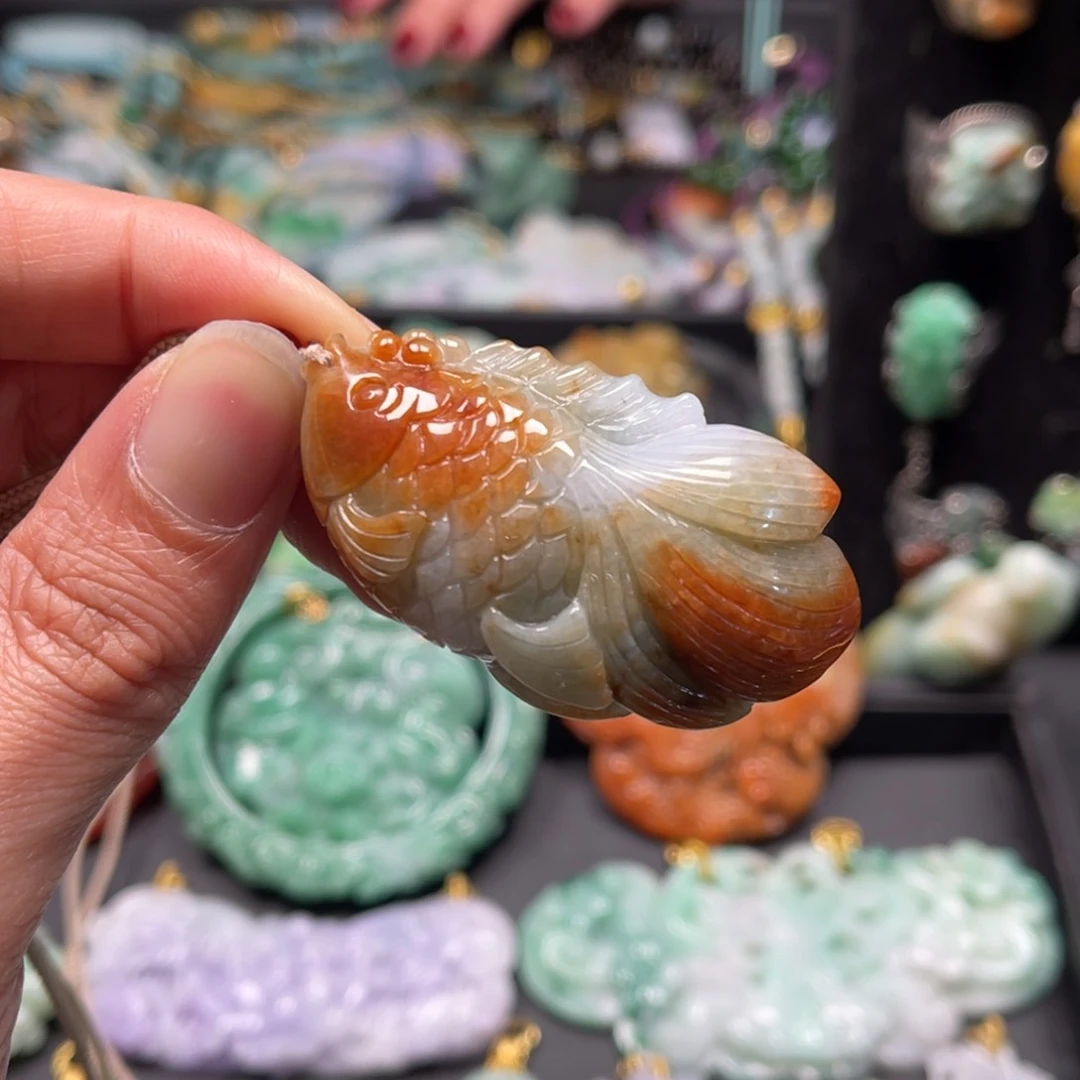 翡翠颈饰未镶嵌cvvvvvvvvvvvbb