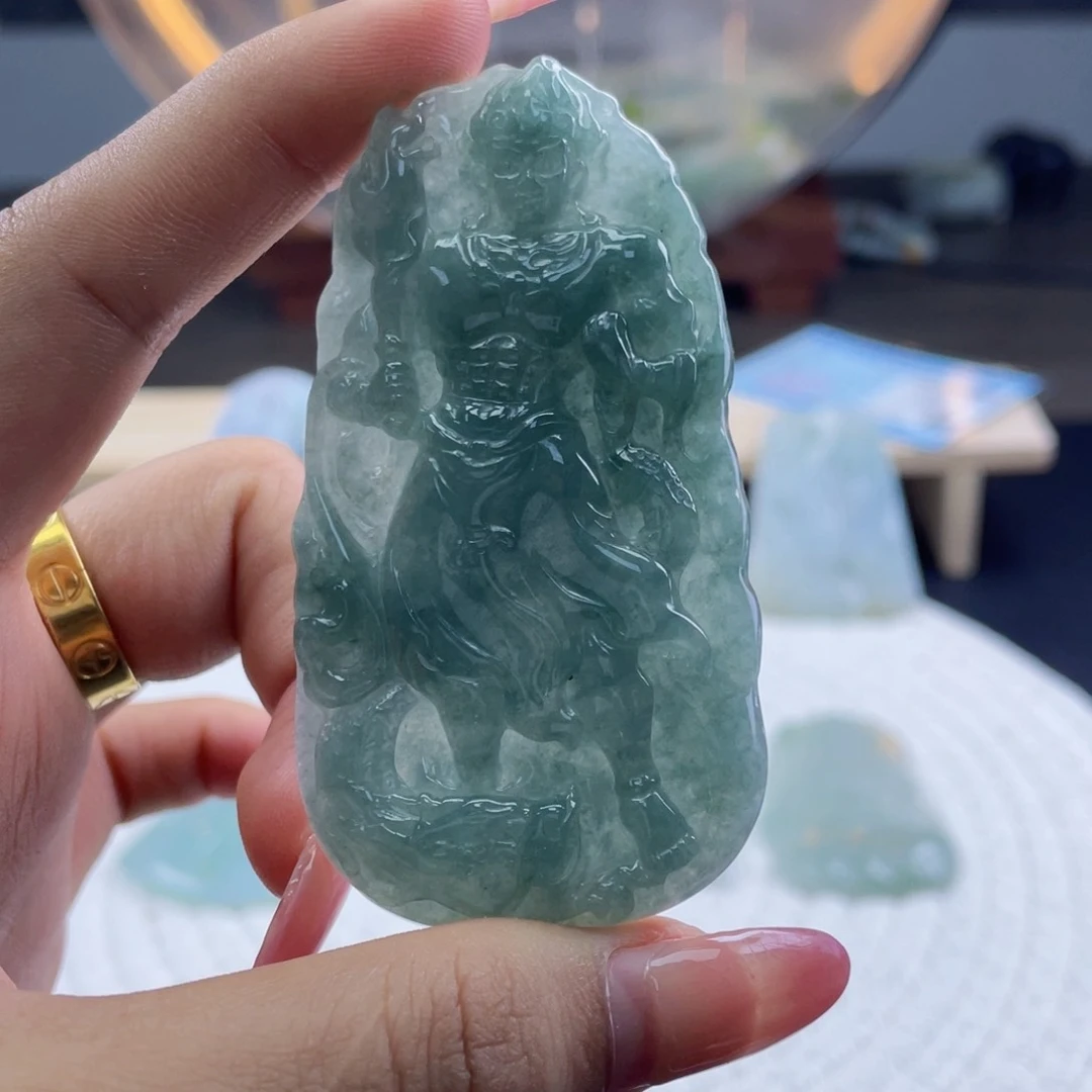 德***6翡翠未镶嵌颈饰天然翡翠不动