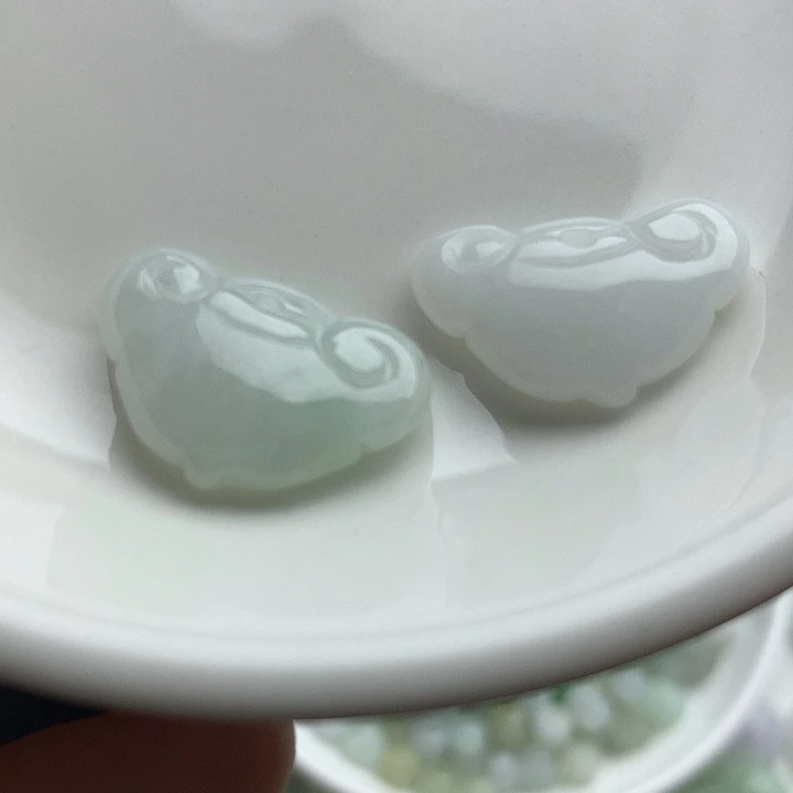 翡翠未镶嵌挂件平安锁2个