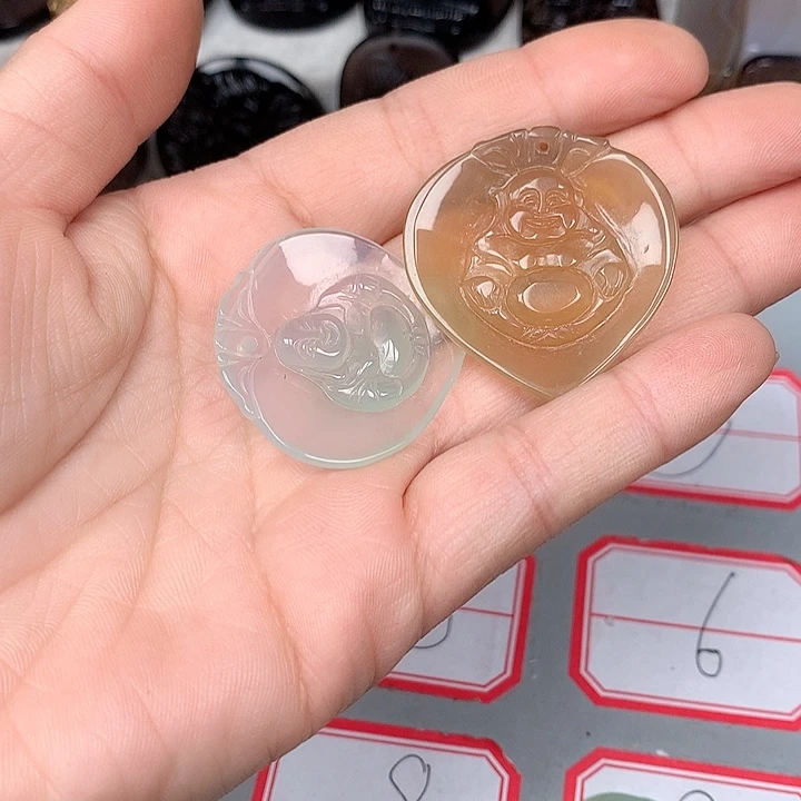 吃***福玛瑙/玉髓颈饰未镶嵌