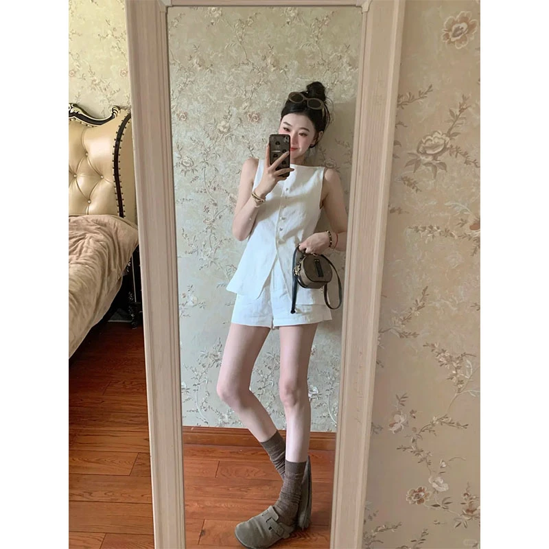 小众设计款无袖圆领显瘦修身穿搭上衣2025夏季时尚休闲百搭短裤女
