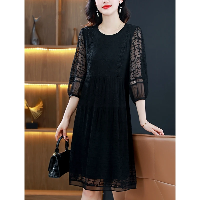 杭州大牌气质高端女连衣裙2025新款夏季杭州黑色刺绣宽松大码裙子