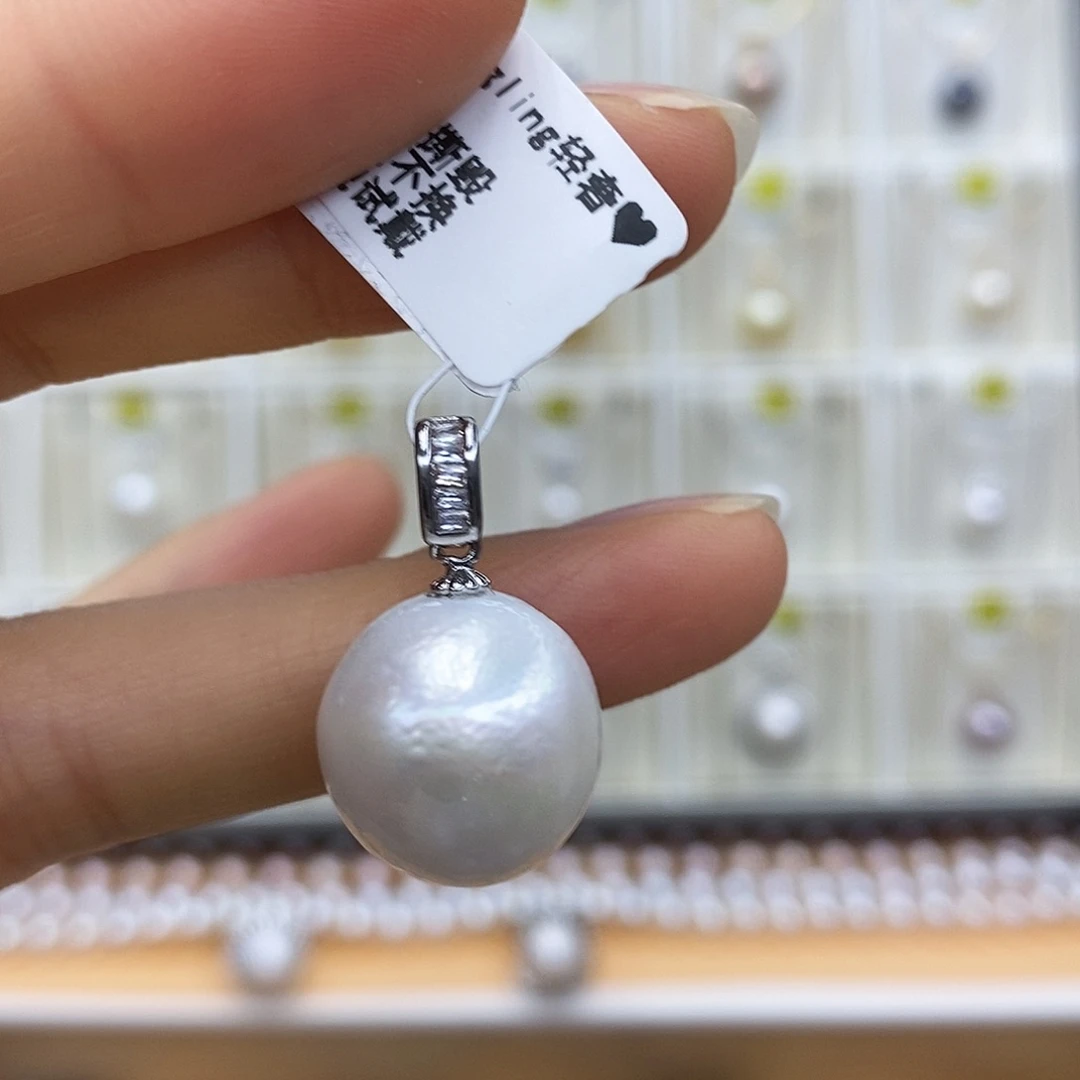 未镶嵌吊坠(赠链)淡水珍珠