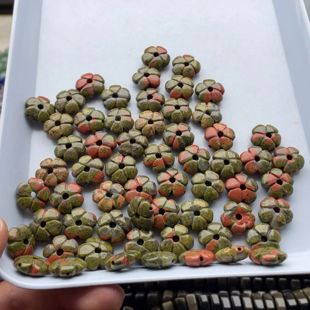 玛瑙/玉髓合金珠宝半成品五个装卡13mm花绿宝雕刻花花通孔