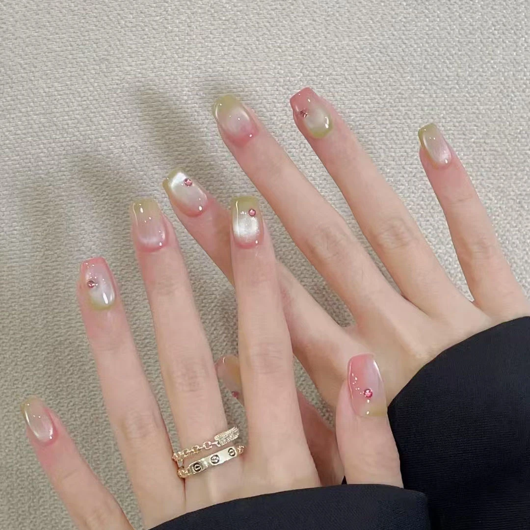 【清甜芭乐果】甜美清透渐变果绿猫眼小粉钻纯手工学生美甲穿戴甲