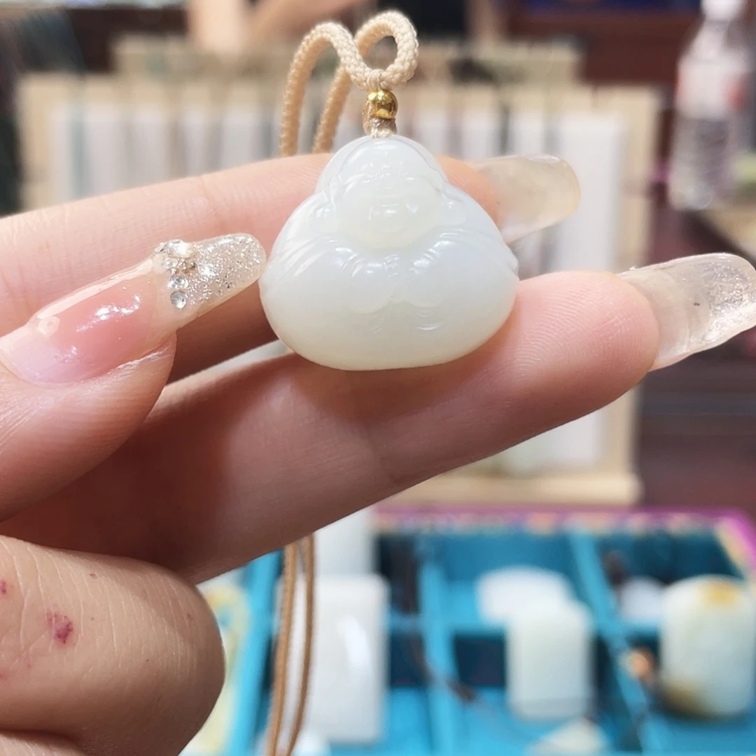 和田玉（糖玉）未镶嵌颈饰