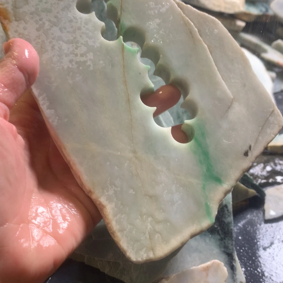 翡翠颈饰未镶嵌缅甸翡翠