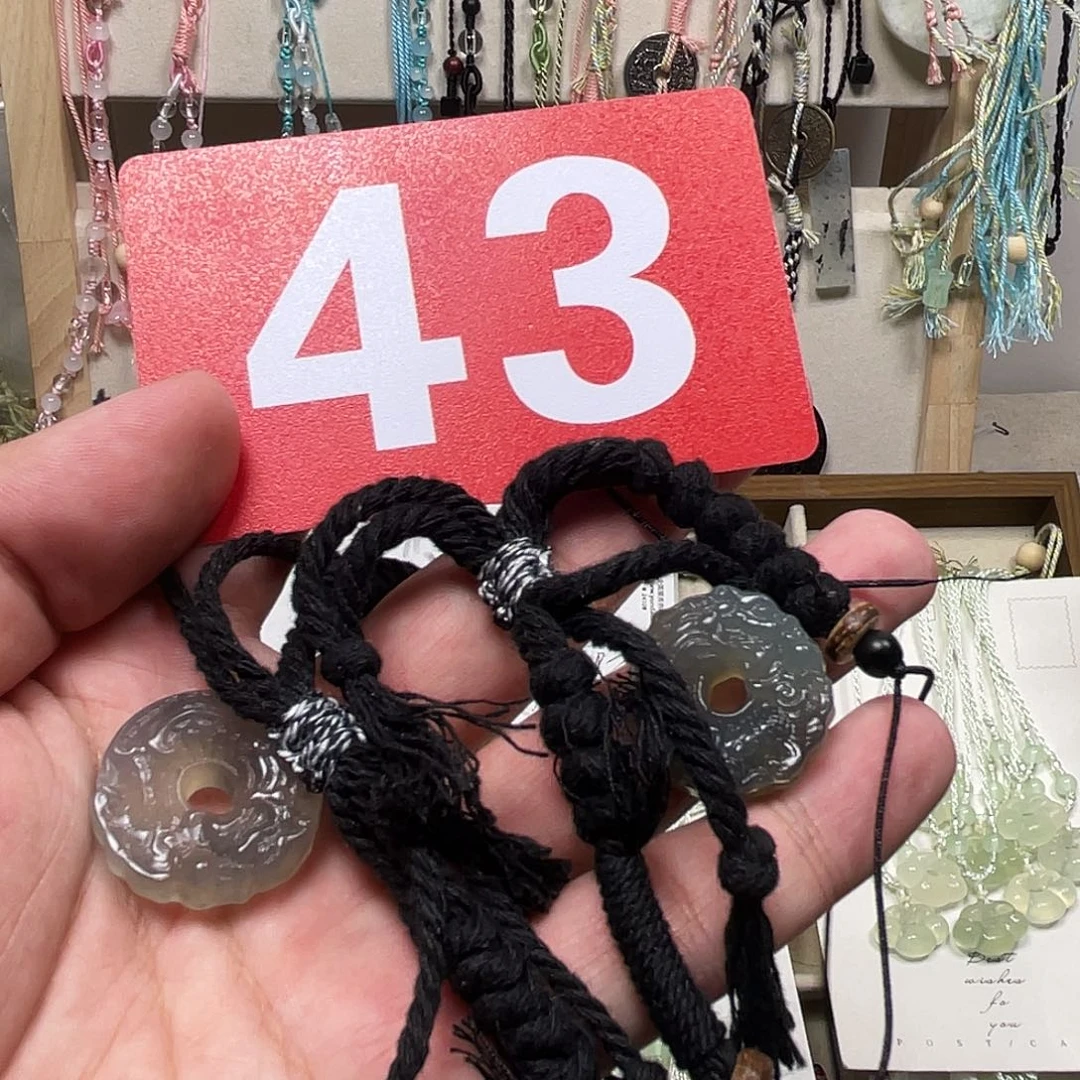 流****蛇纹石玉合金颈饰