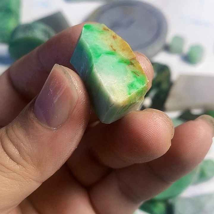 散珠翡翠天然翡翠A货挂件
