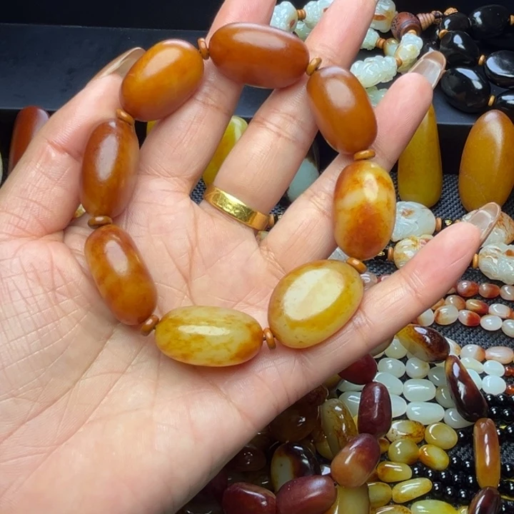兰***哥和田玉未镶嵌颈饰
