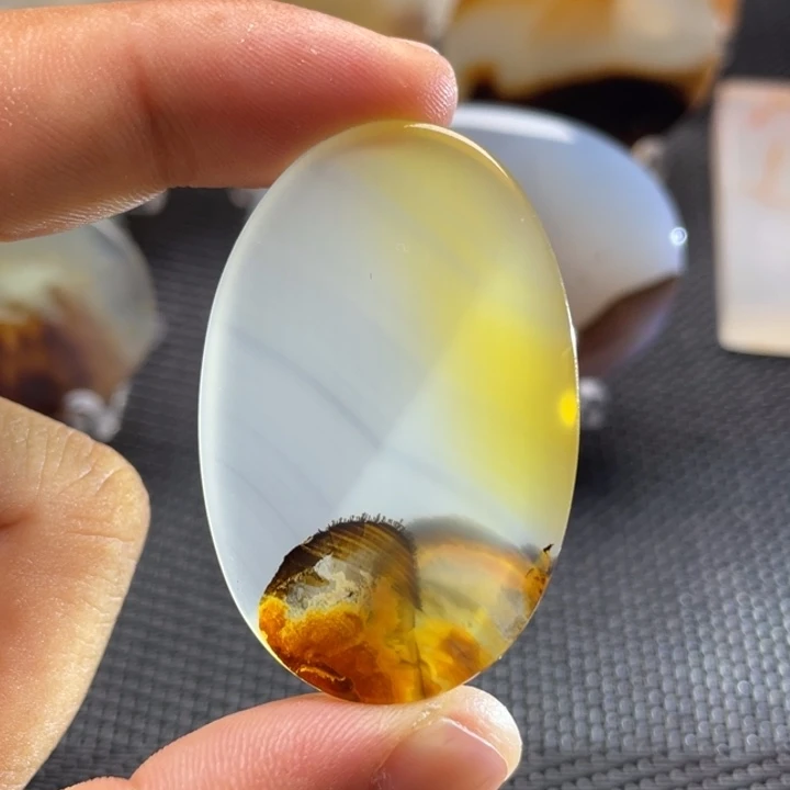 玛瑙/玉髓颈饰未镶嵌