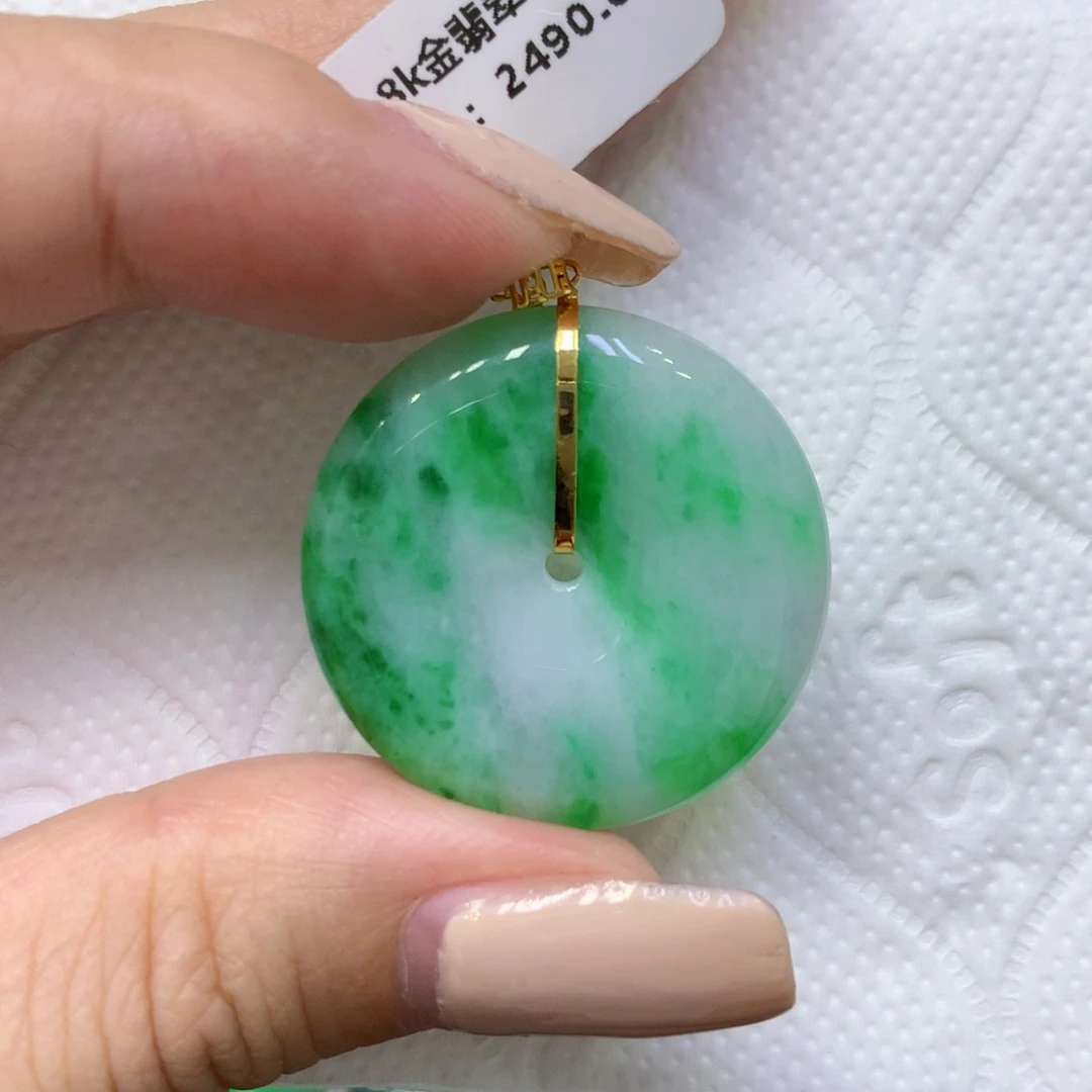 颈饰18K金镶嵌翡翠