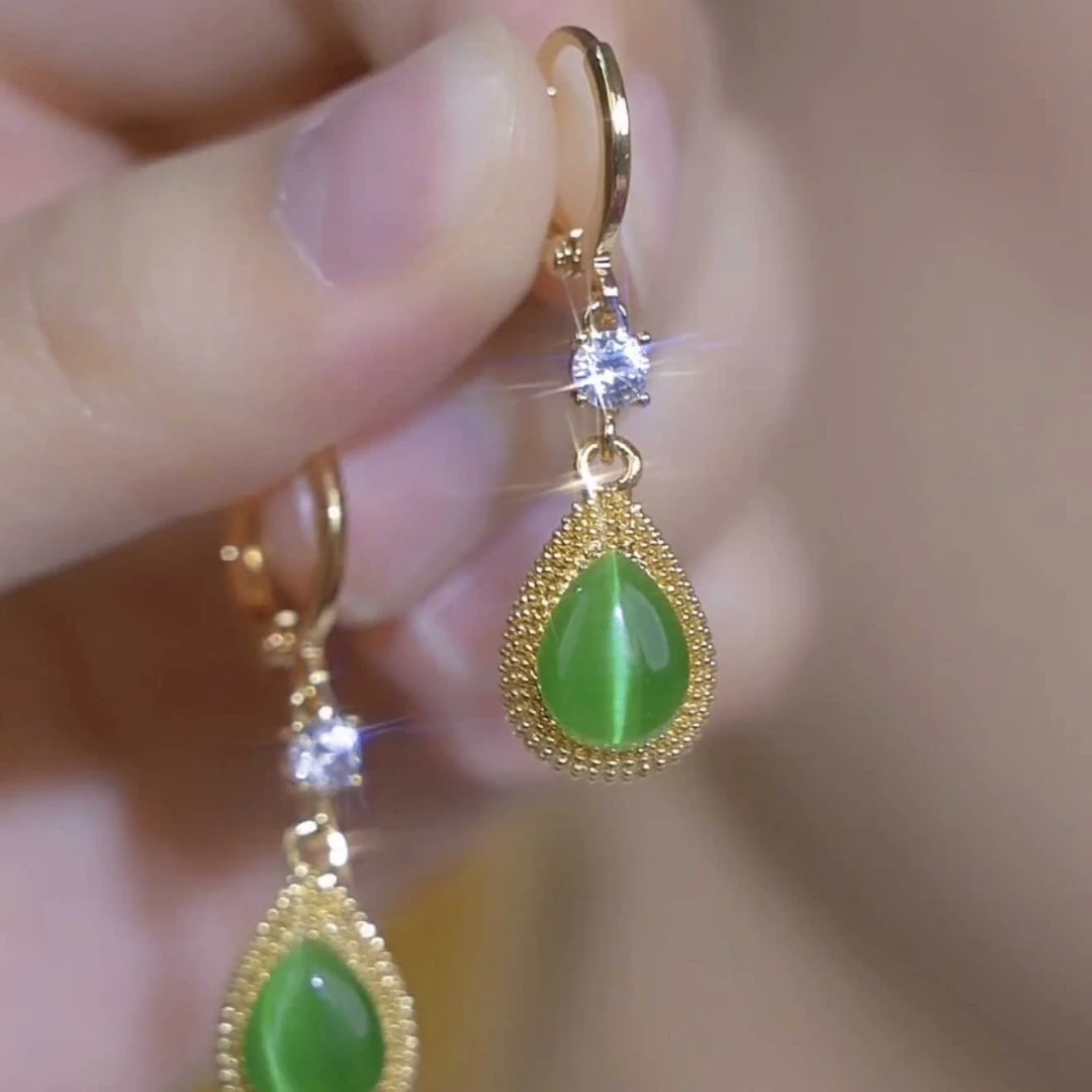 铜合金耳饰 绿色榴莲耳环女轻奢小众气质高级感耳扣2025新款时尚